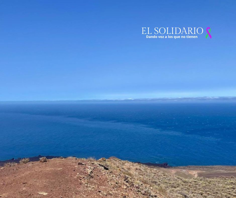 El Mar de las Calmas en El Hierro, ahora el primer Parque Nacional marino de España, protege una biodiversidad única y apoya el desarrollo sostenible.