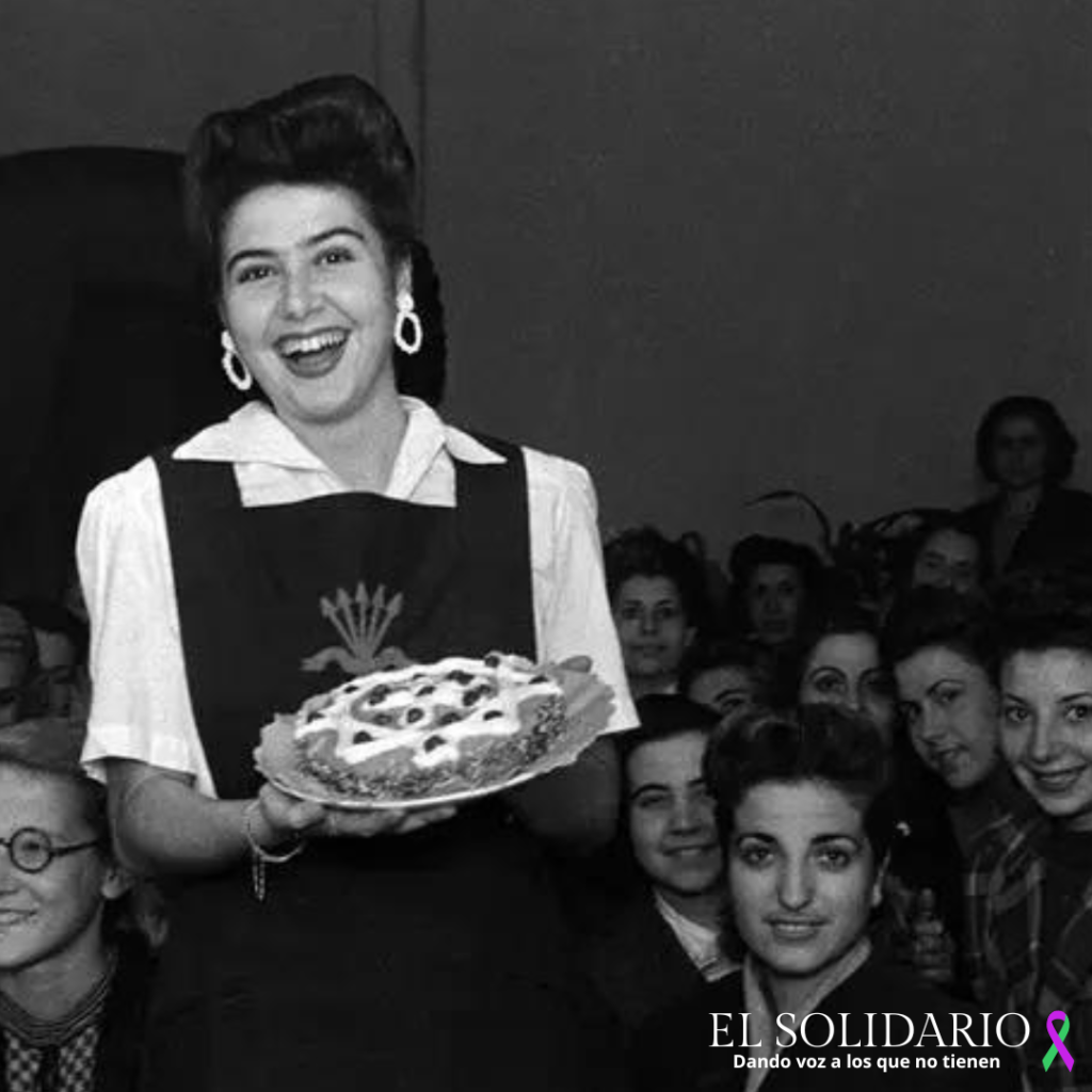 Sección Femenina de Sevilla (1940-1945). | ICAS-SAHP, Fototeca Municipal de Sevilla, Fondo Galán