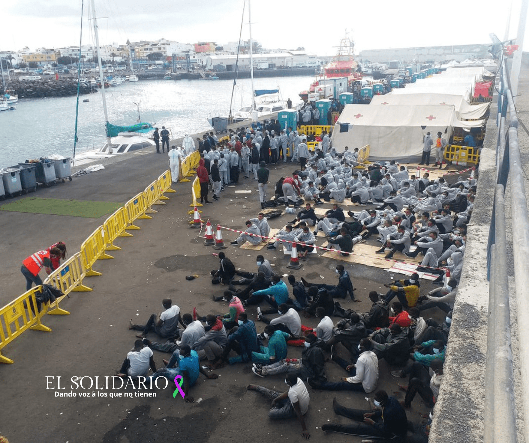 Centros de acogida en Canarias colapsan por la llegada de menores no acompañados: «Estamos sobrepasados»