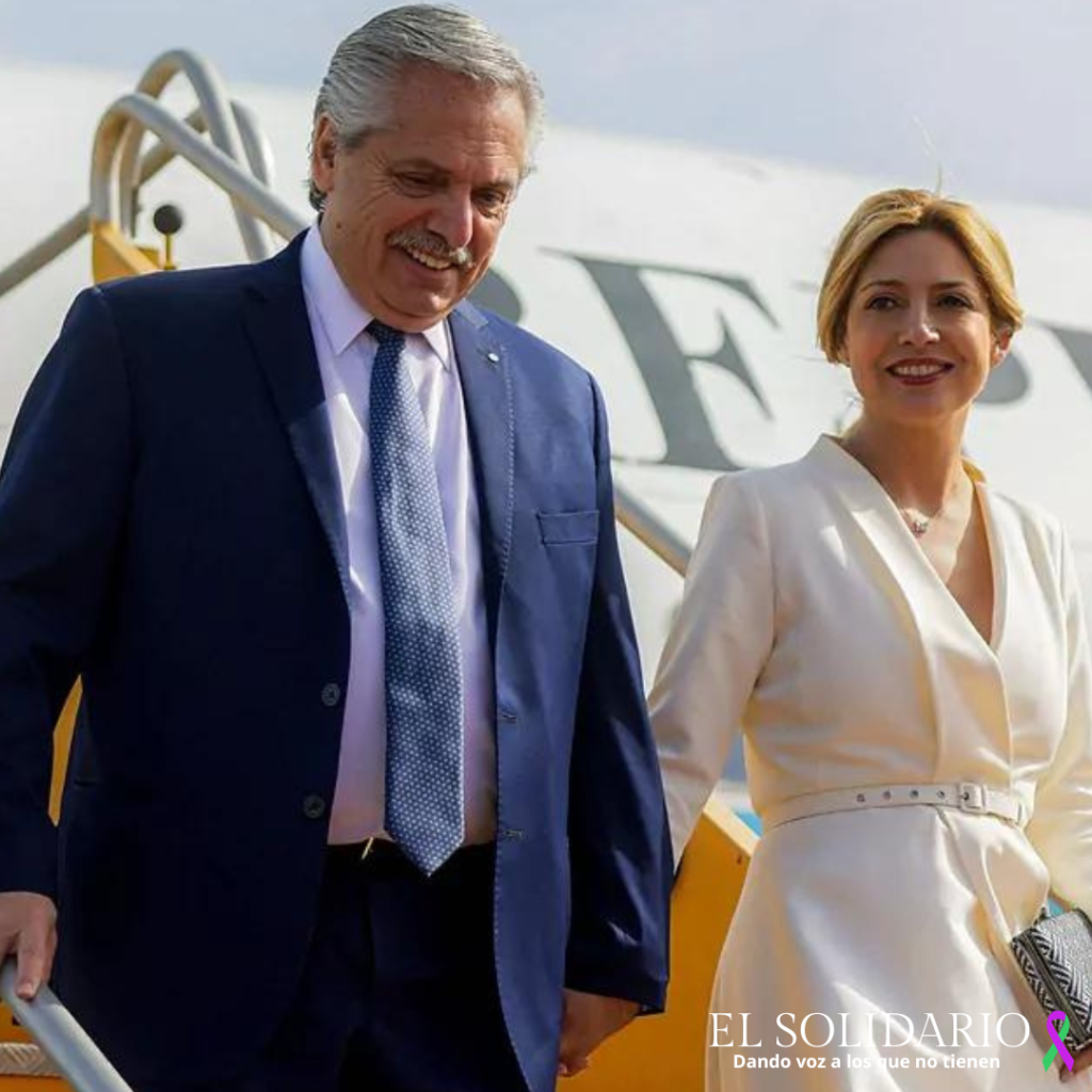 Alberto Fernández y Fabiola Yáñez en un viaje a Paraguay en 2022.AFP