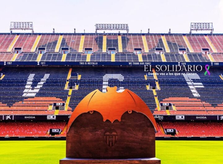 Descubre cómo el Valencia CF ha transformado el Trofeu Taronja con un diseño sostenible, elaborado en un 80% a partir de madera reutilizada. ¡Un evento imperdible!