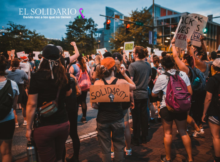 Protestas contra la violencia racista de la ultraderecha en UK