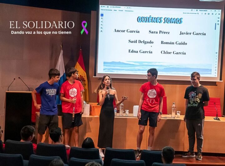 Un grupo de jóvenes canarios ha diseñado un innovador desalinizador portátil y económico en el Campus de Ciencia y Tecnología de Canarias, abordando la escasez de agua potable y contribuyendo a los Objetivos de Desarrollo Sostenible.