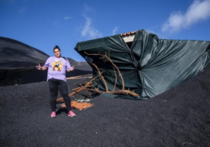 Los afectados del volcán de La Palma claman justicia ante promesas rotas, luego de tres años