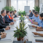 Archivo: El Solidario. Al permitir la participación de los trabajadores y los sindicatos en los consejos de administración y el capital de las empresas, se asegura que tengan una voz y una representación directa en las decisiones estratégicas de la organización.