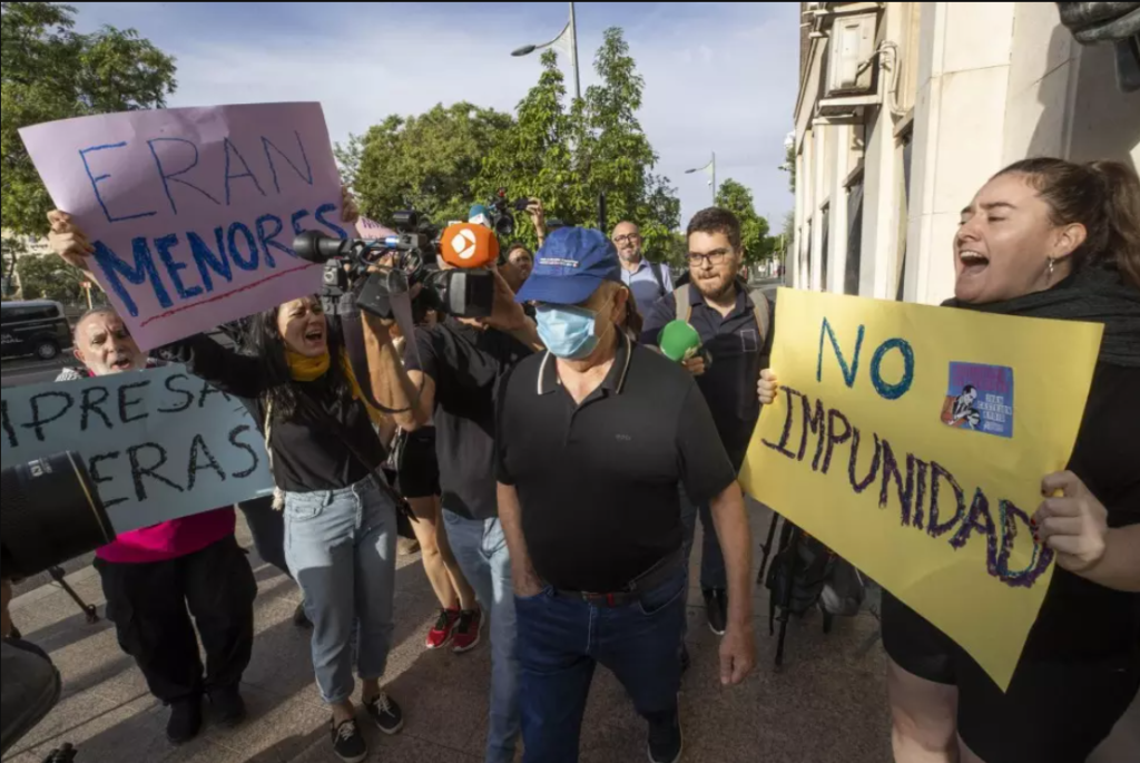 Empresarios pederastas reciben condenas mínimas; la justicia abandona a las víctimas