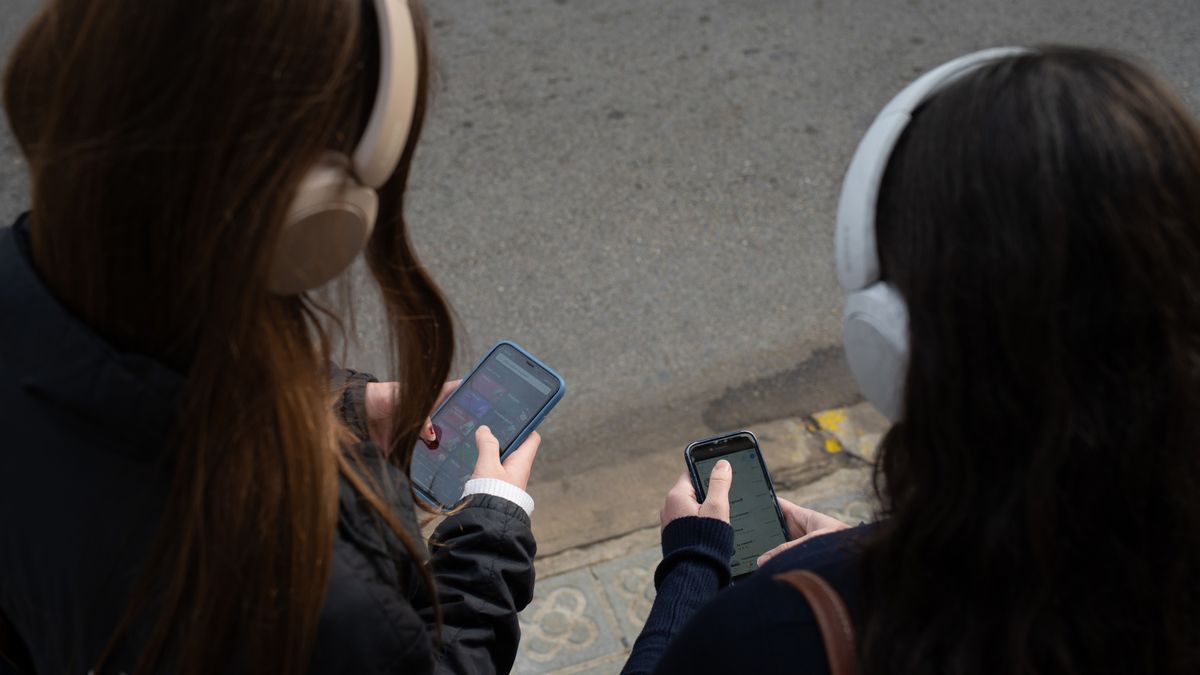 La supervisión y la educación son la clave para proteger a los menores en las redes sociales