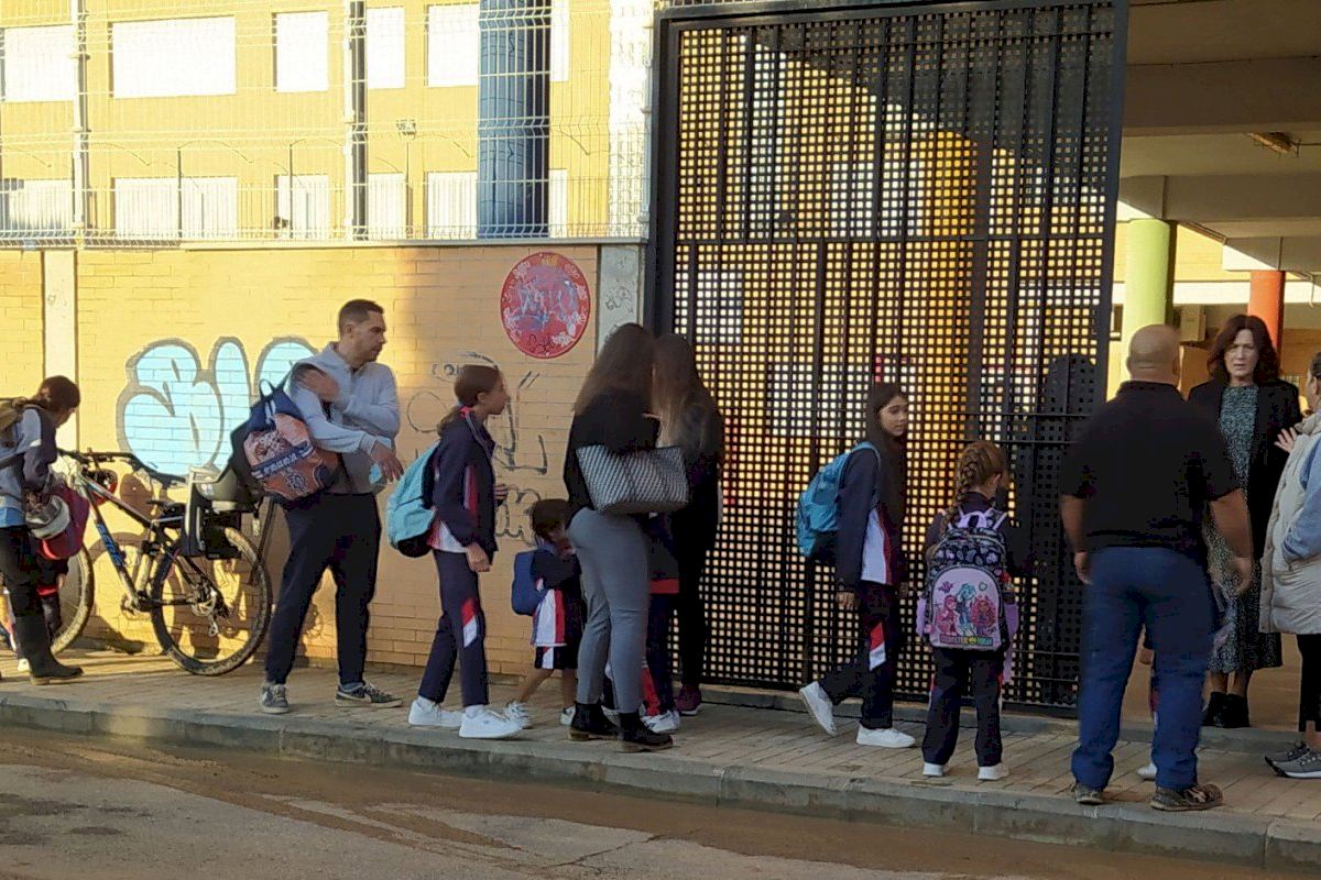 La ‘vuelta a la normalidad’ de los damnificados por  la DANA  transcurre entre la incertidumbre e impotencia