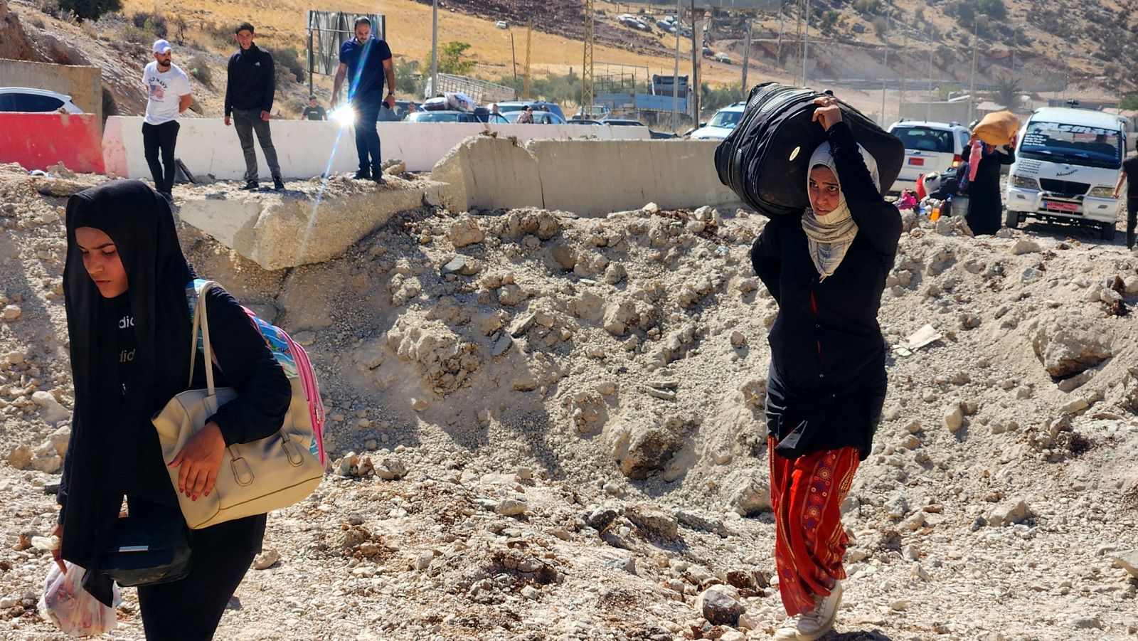Desplazados libaneses son víctimas de una nueva ola de violencia israelí 