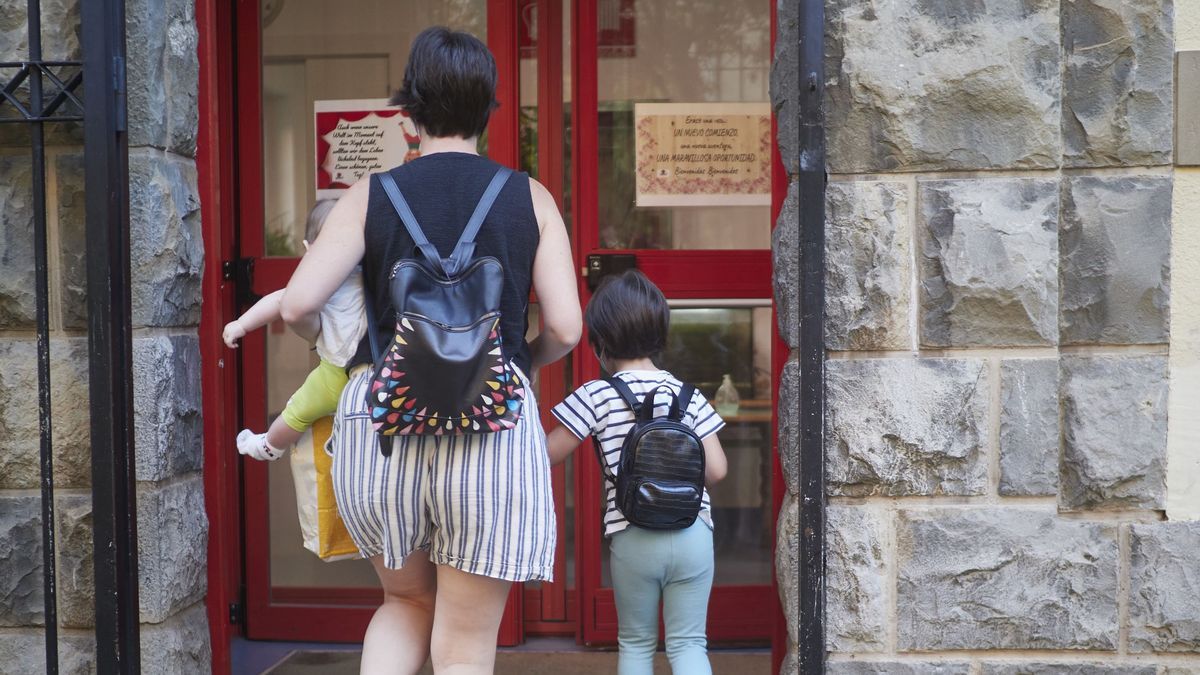 Tener hijos es un lujo para unos pocos por el  alto coste de la vida