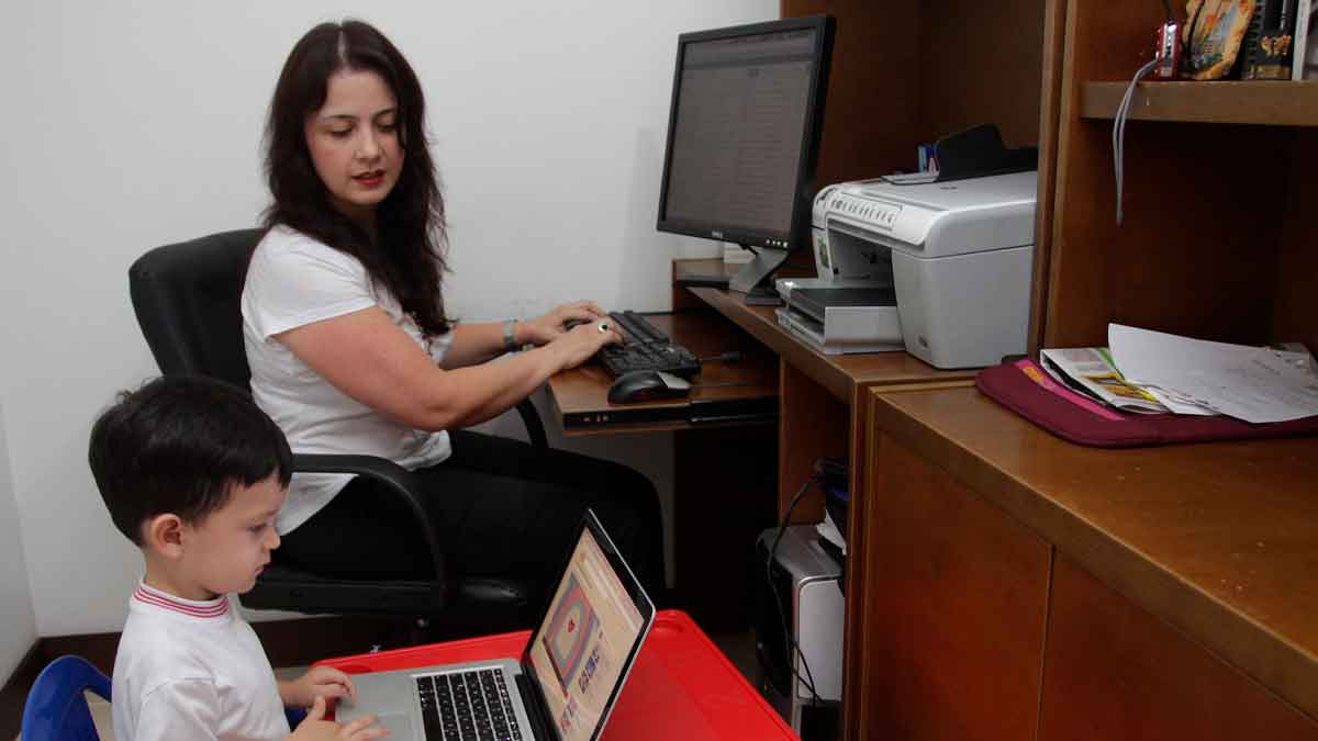 El SEPE ofrece numerosas ofertas de teletrabajo con sueldos y contratos fijos