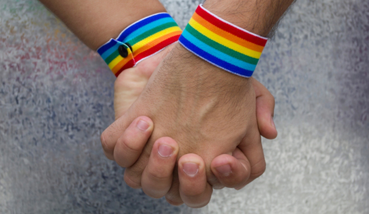 Banca española se compromete con la igualdad LGTBI: con nuevas medidas contra la discriminación financiera