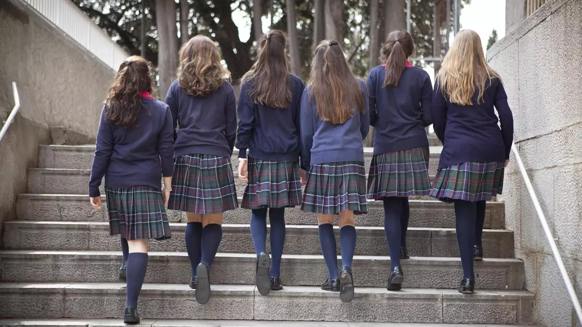Sumar propone eliminar progresivamente los colegios concertados e integrarlos a una red pública única