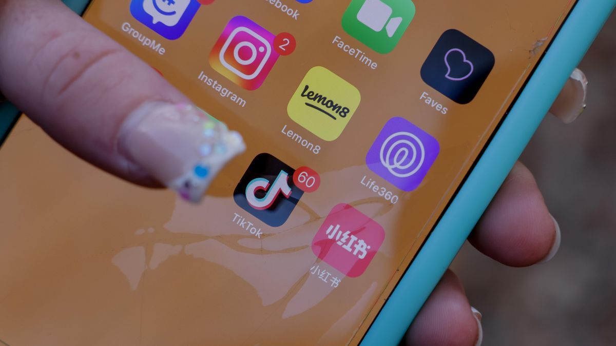 Más de la mitad de las jóvenes están expuestas a publicidad de cirugía estética en entornos digitales: las redes sociales y sus riesgos