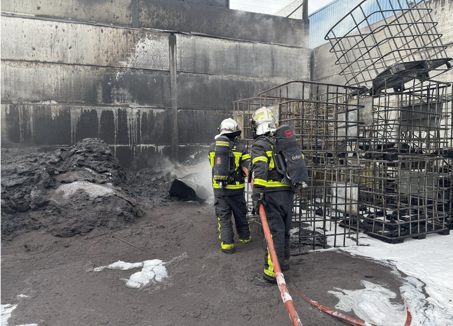 Ayuso desvía recursos para Bomberos de Madrid y los deja en el completo abandono
