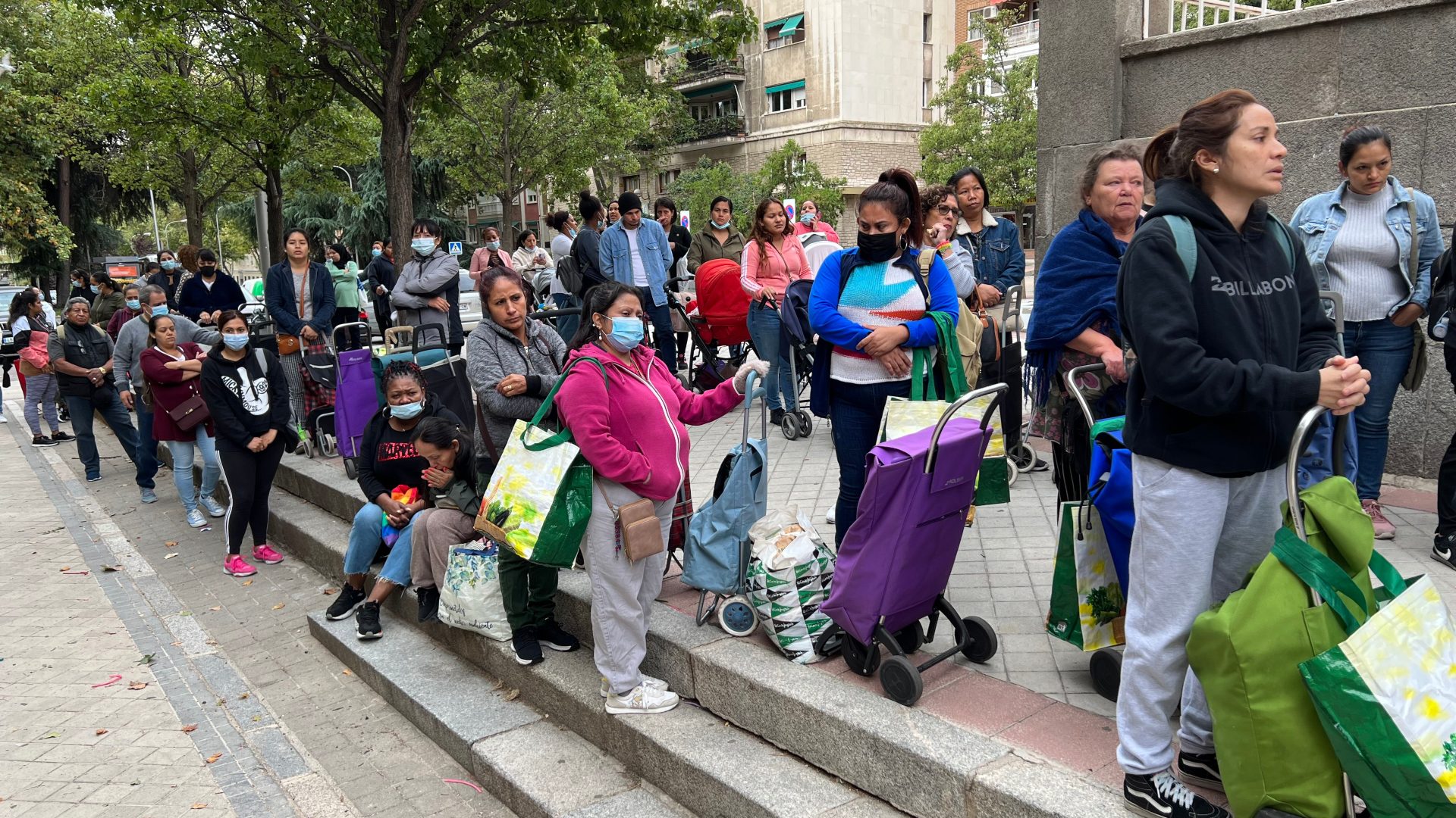 La pobreza en España baja al 25,8%, pero la exclusión social sigue siendo una herida abierta 