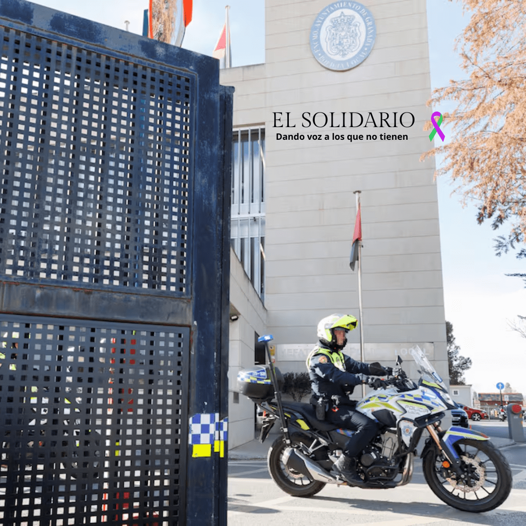 Cuatro policías locales de Granada declaran por presunto espionaje a víctima de violencia de género