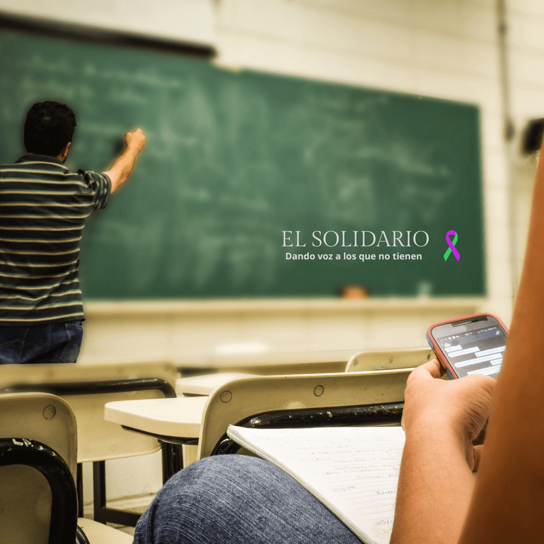 Docentes andaluces en huelga indefinida hasta el final del curso en colegios e institutos públicos