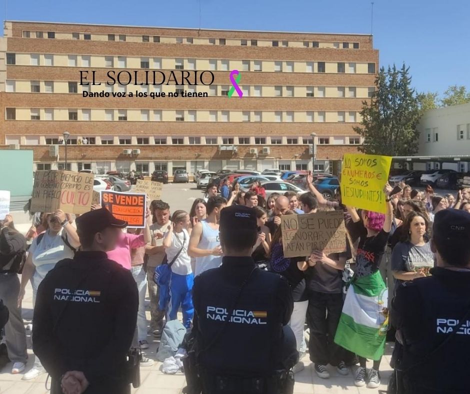 Universidad de Jaén se levantan contra la visita de Juanma Moreno