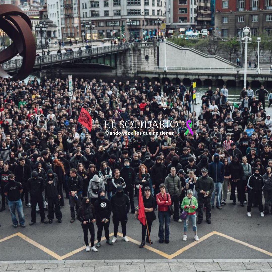 El desalojo violento del espacio comunitario okupado «Gaztetxe de Etxarri», indigna a miles de bilbaínos.