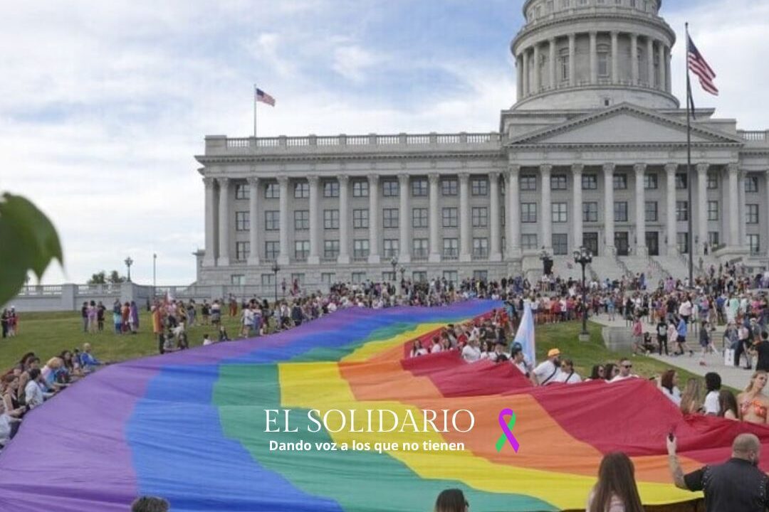 Bandera LGTB gigante frente al Capitolio de Utah / Redes sociales / El Solidario