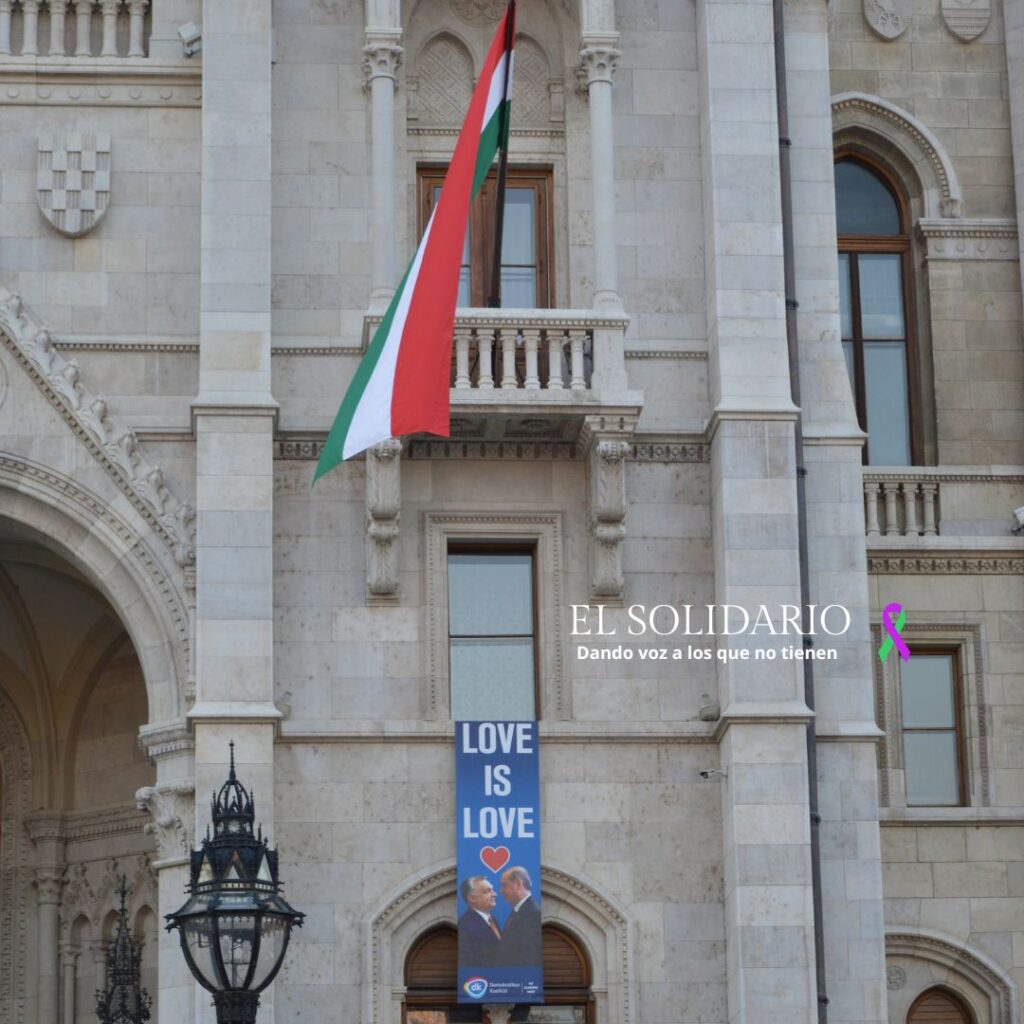 Hungría limita el Orgullo LGTBI+ y la UE responde / Toma del Parlamento de Budapest en 2018 por Alfonsina Esquivel / El Solidario