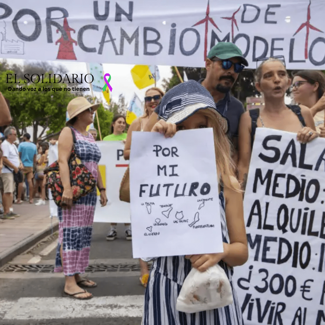 Nuevas protestas en Tenerife contra el turismo masivo y la crisis de la vivienda