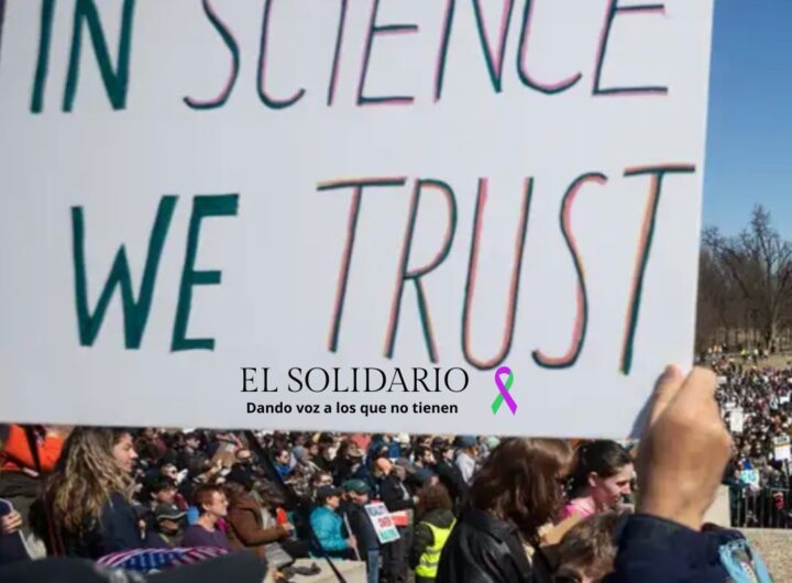 Manifestación en el Lincoln Memorial contra los recortes a la ciencia y a la investigación / Toma Allison Bailey / El Solidario