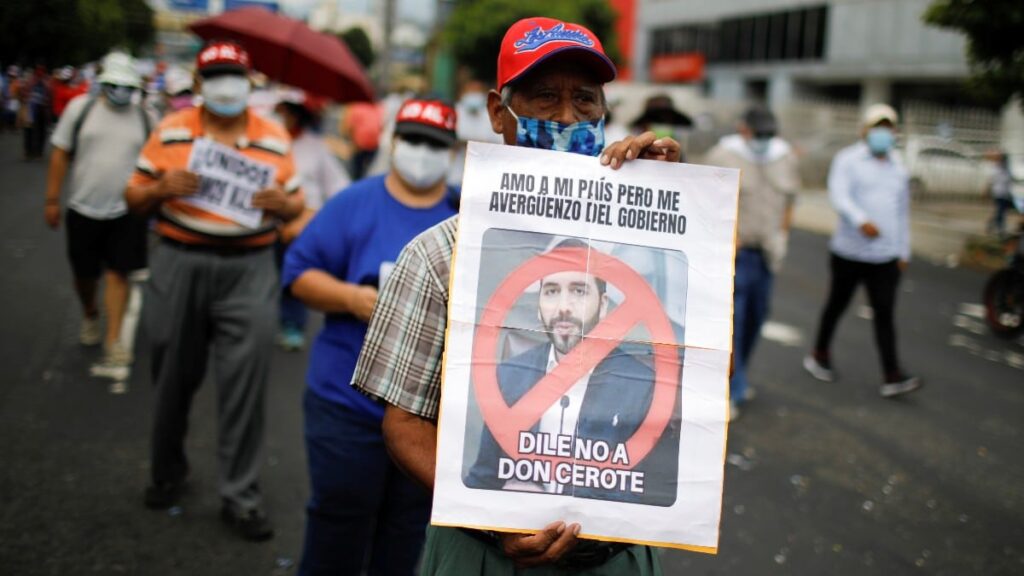 Protestas contra el presidente Nayib Bukele en El Salvador / Toma REUTERS / El Solidario
