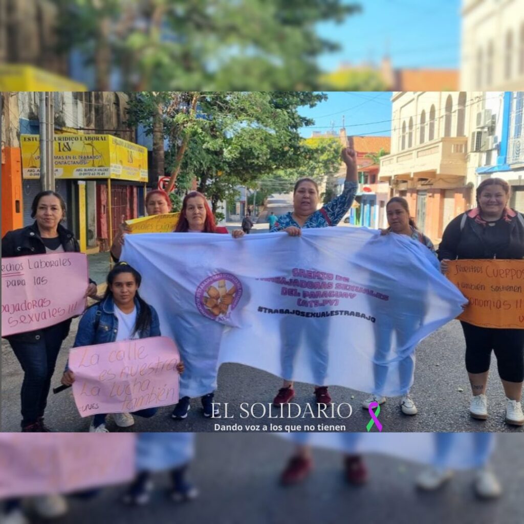 Trabajadoras sexuales de Paraguay alzaron la voz como el 1º de mayo como un gremio reconocido / Toma Presentes Latam / El Solidario