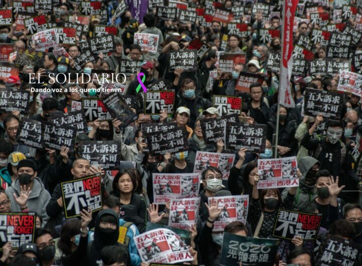 Protestas navideñas reprimidas con gases lacrimógenos en diciembre de 2019 / Toma bloomberg / El Solidario