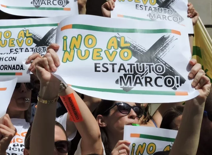 Los médicos en Santa Cruz de Tenerife en rechazo del Estatuto Marco de Sanidad / Toma Europa Press / El Solidario