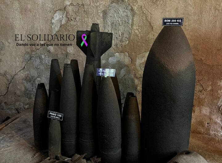 Bombas usadas en la guerra de Vietnam, actualmente visibles en la visita a los túneles de Cu chi.