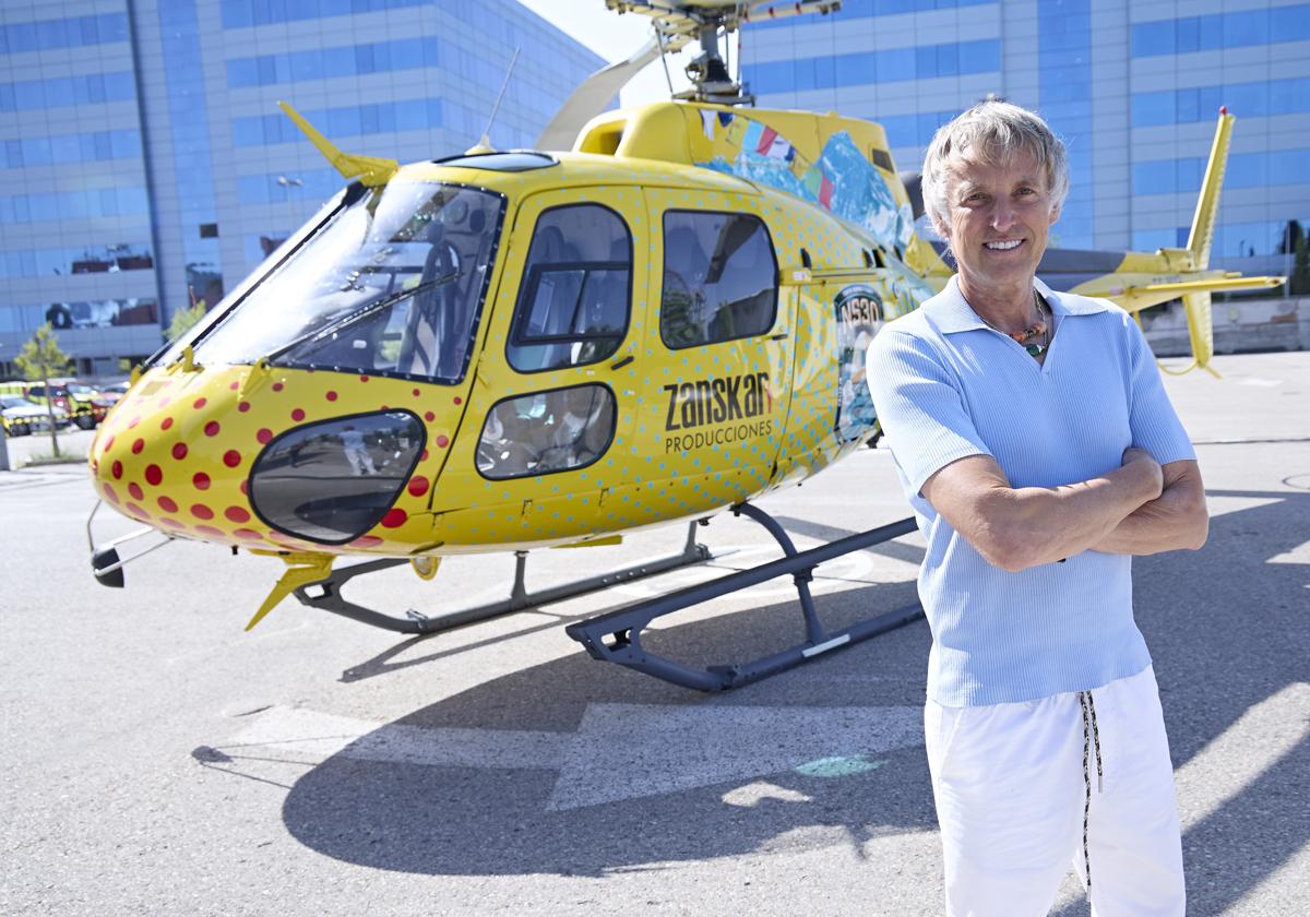 Calleja y su helicóptero solidario