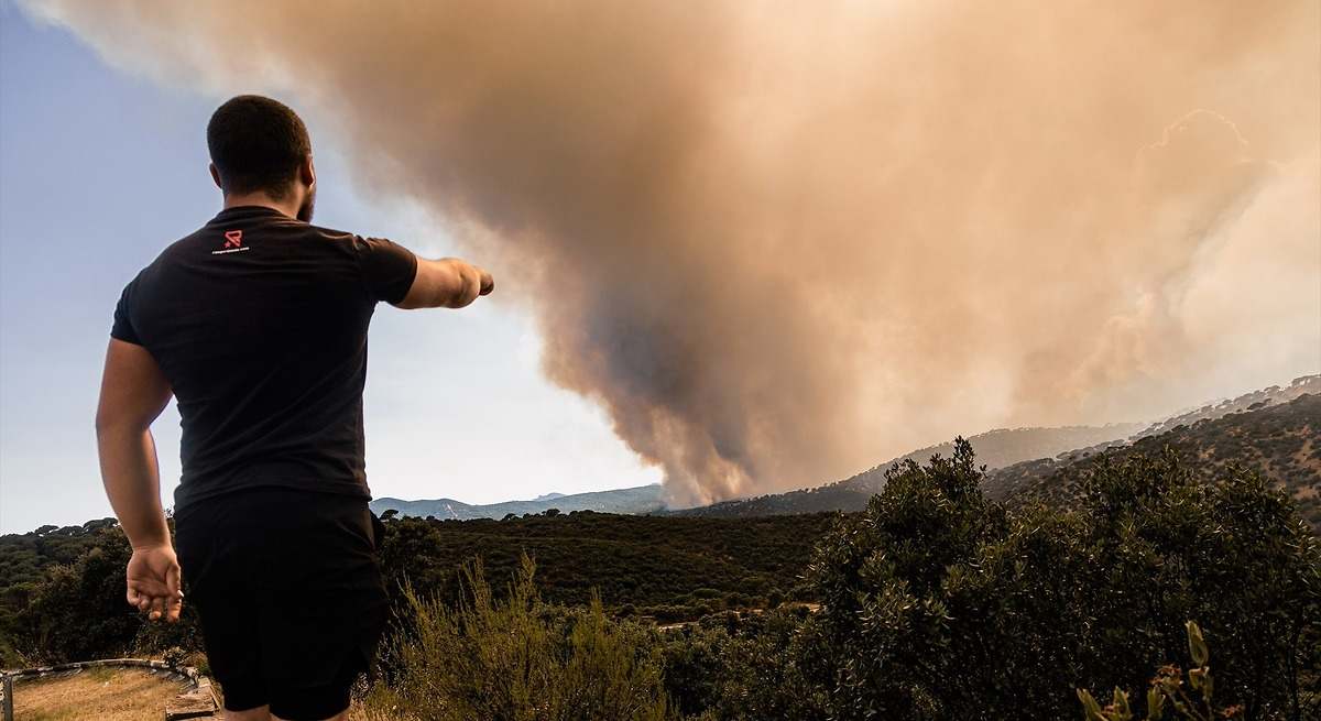 Sanidad alerta: inhalar humo de incendios puede afectar al corazón y a la respiración