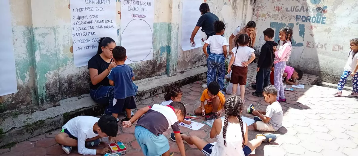 El drama oculto del terremoto en Venezuela: niños sin escuela y en máxima vulnerabilidad