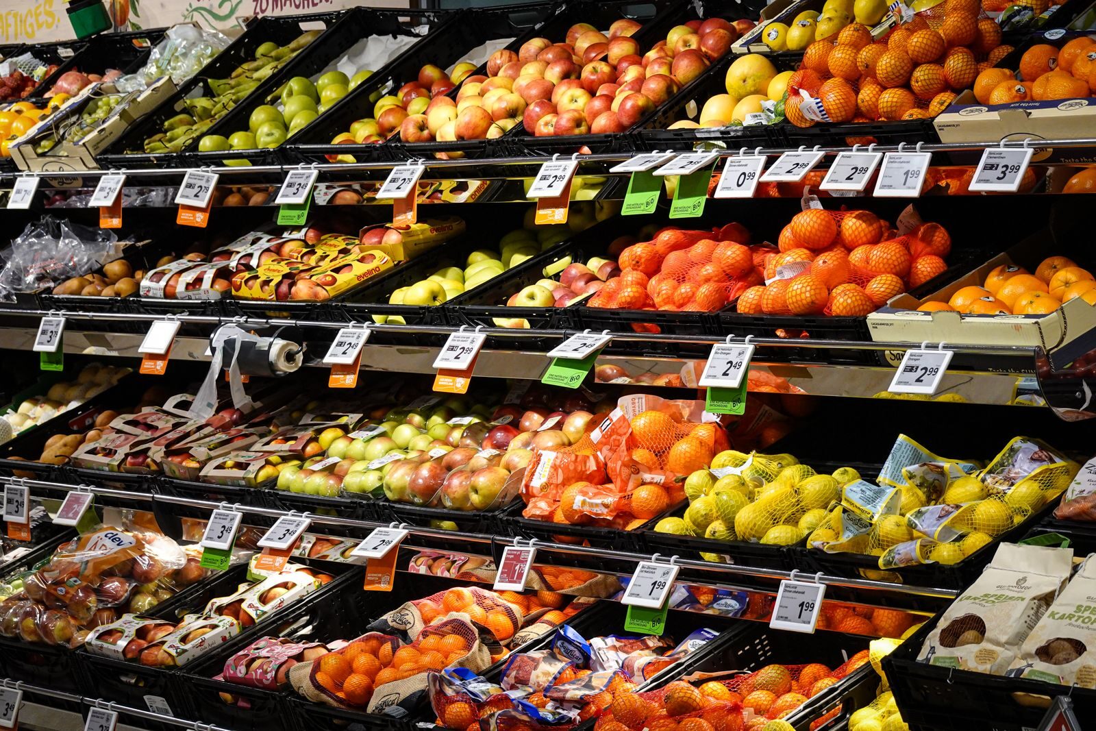 La cesta de la compra vuelve a pesar: la inflación de agosto se dispara al 4,3% por el precio del combustible