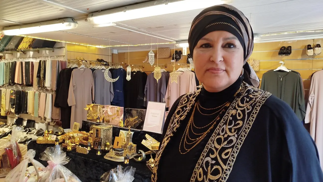 La solidaridad sin límites de Sabah Hamed en Ceuta: “Se me parte el alma saber que una mujer embarazada o con un hijo estén durmiendo en la calle”