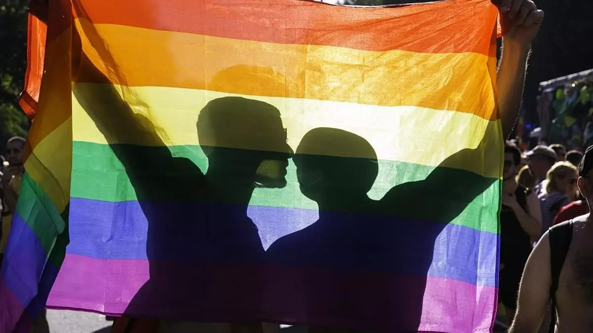 El trabajo se convierte en el segundo ámbito donde las personas LGTBI sufren más odio en España