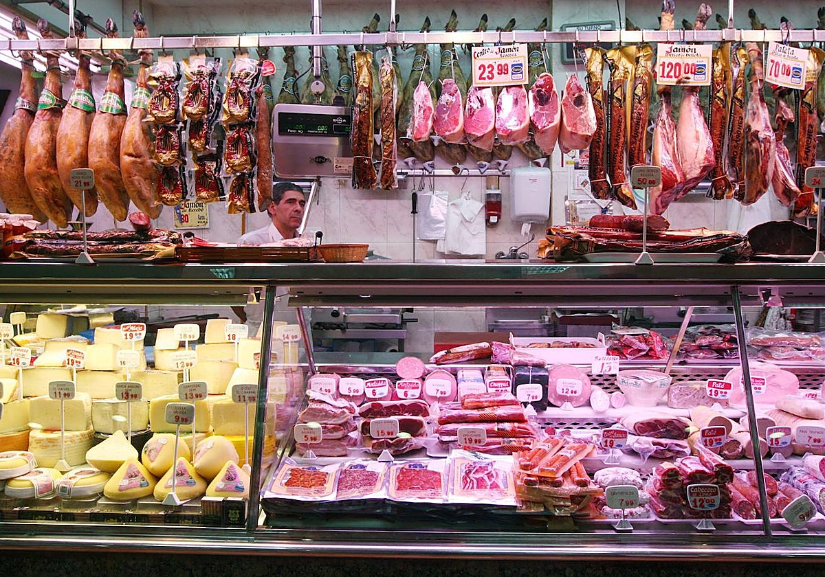 La inflación golpea la mesa de las familias: millones de españoles reducen el consumo de carne y pescado