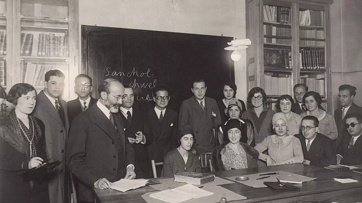 El silencio que dejó el franquismo en la ciencia: el CSIC destapa la depuración de cerca de 500 investigadores