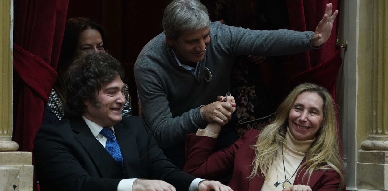 Una semana de insultos y una ley para amordazar: el nuevo asalto de Milei a la prensa argentina