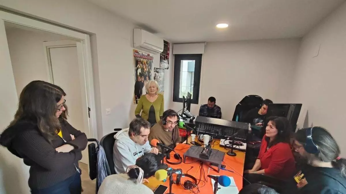 El PP de Hortaleza deja sin sede accesible a una radio comunitaria que da voz a personas con discapacidad