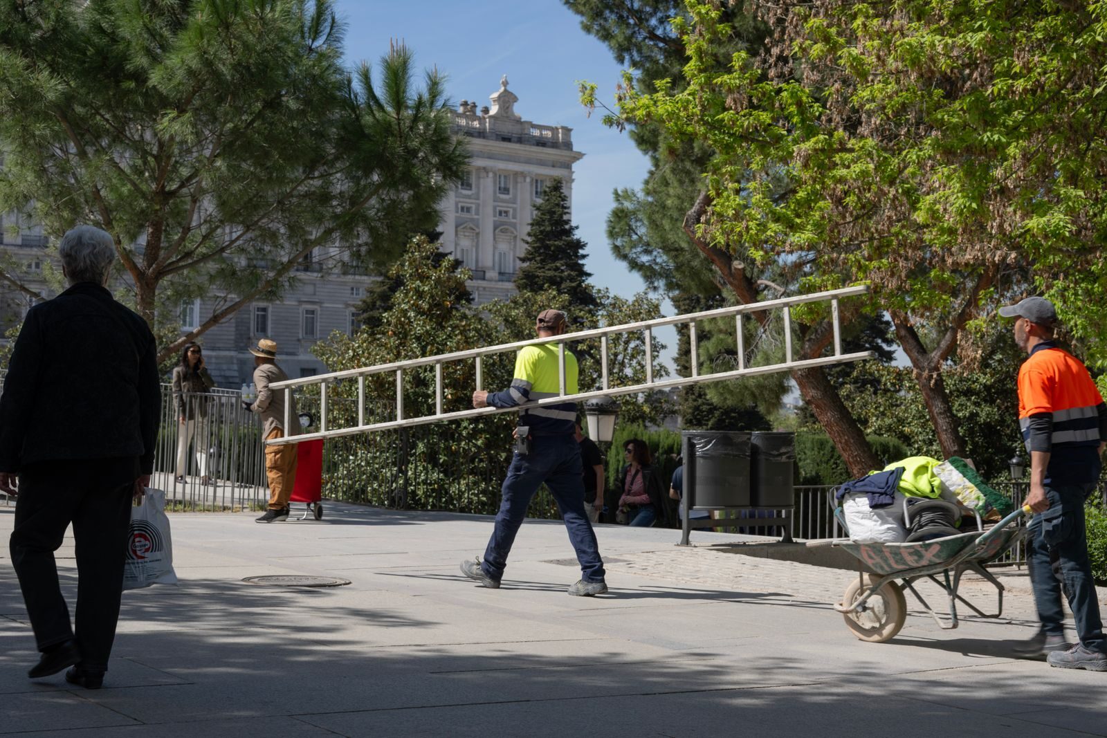 ¿Quiénes sostienen las pensiones? El empleo extranjero impulsa la ratio de cotizantes por pensionista a máximos históricos