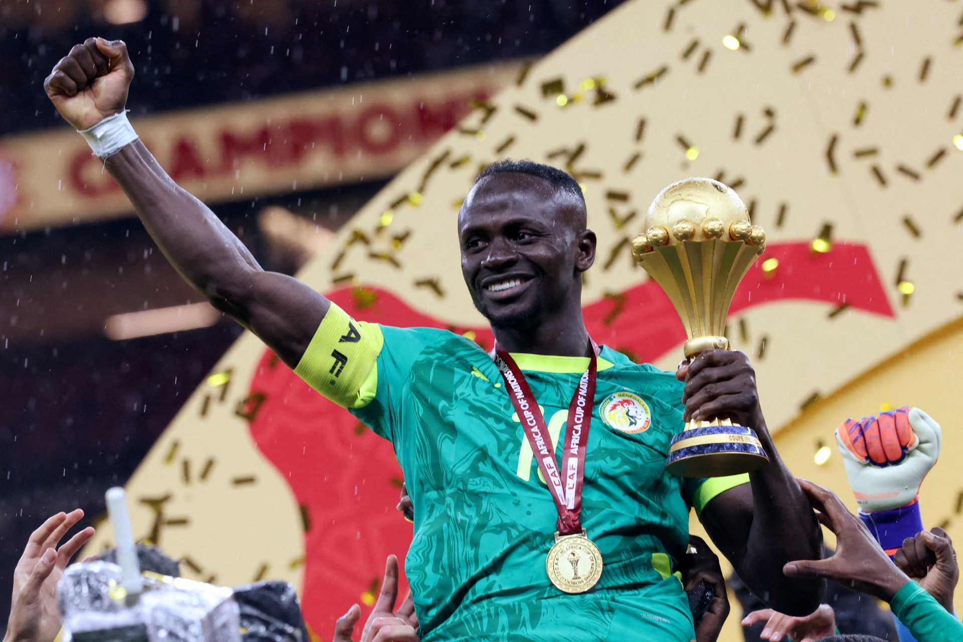 Sadio Mané, el futbolista que convirtió su fortuna en oportunidades para los demás