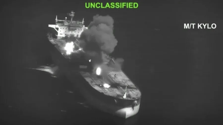 Irán y Estados Unidos intercambian misiles y petroleros hundidos en el estrecho de Ormuz mientras el crudo se desploma un 76%