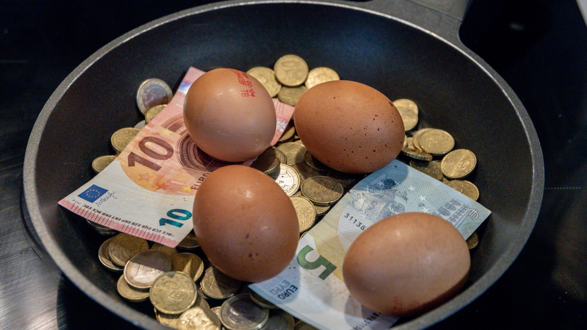 La cesta de la compra vuelve a golpear al bolsillo: los huevos ya cuestan un 8,5% más