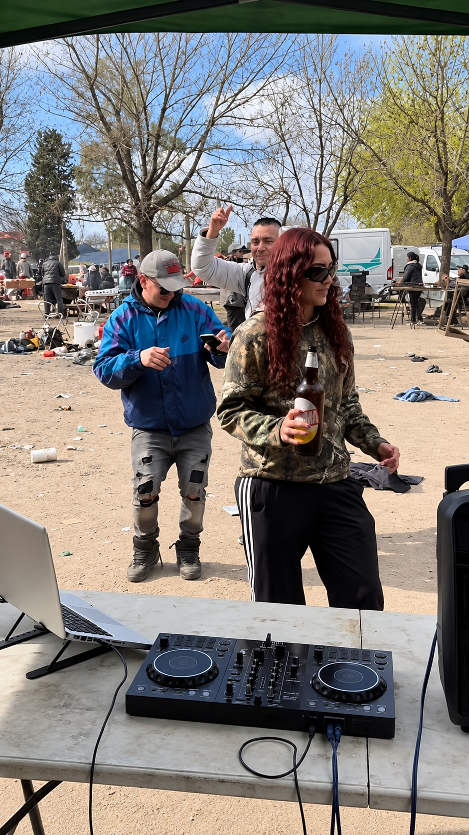 En la feria de Solano, una escena de cumbia desafía el prejuicio sobre el conurbano