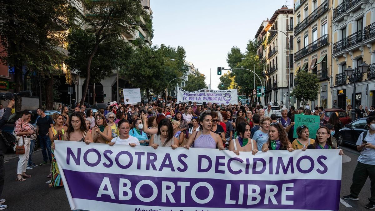 El PSOE quiere blindar el derecho al aborto en España y garantizar su acceso en la sanidad pública