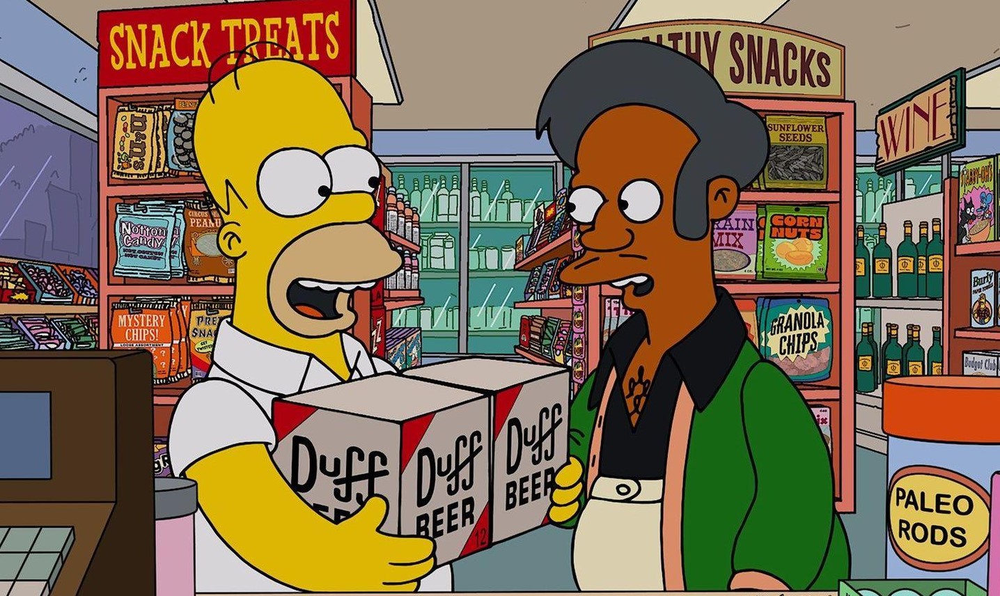 Los Simpson recuperan la voz original de Apu casi una década después de retirarlo por la polémica sobre los estereotipos raciales